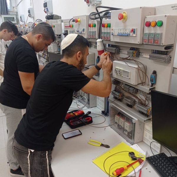 WhatsApp Image 2022-12-18 at 11.25.06 (1)